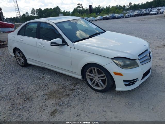 2013 MERCEDES-BENZ C 250 WDDGF4HBXDR258253