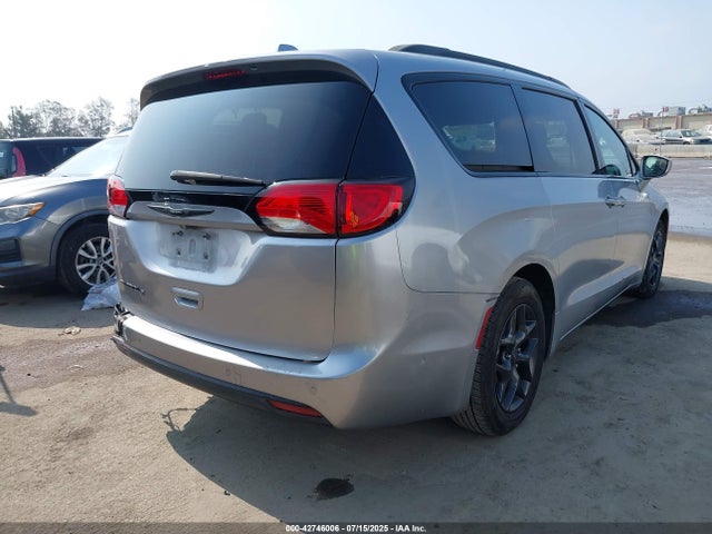Chrysler Pacifica 2019 2C4RC1EG6KR549589 Image 4