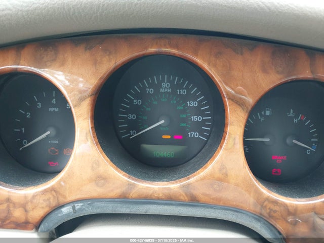 42746029 :رقم المزاد ، SAJDA14C61LF39039 vin ، 2001 Jaguar Xj8 مزاد بيع