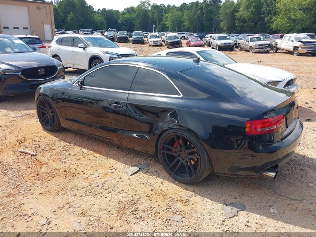 2011 AUDI A5 WAULFAFR0BA080983 Photo 2