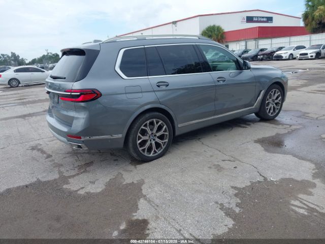 2025 BMW X7 5UX23EM03S9X15939 Photo 3