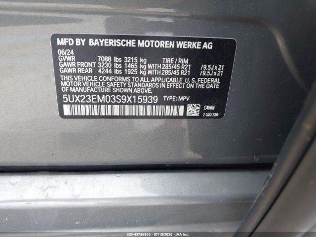 2025 BMW X7 5UX23EM03S9X15939 Photo 8
