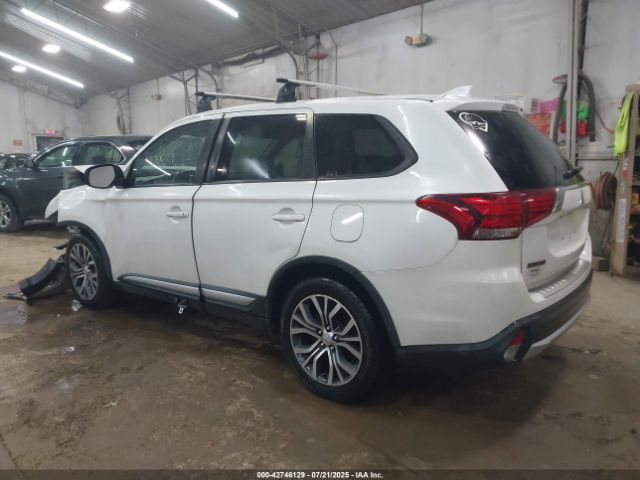 2017 MITSUBISHI OUTLANDER JA4AZ3A30HZ057806 Photo 2