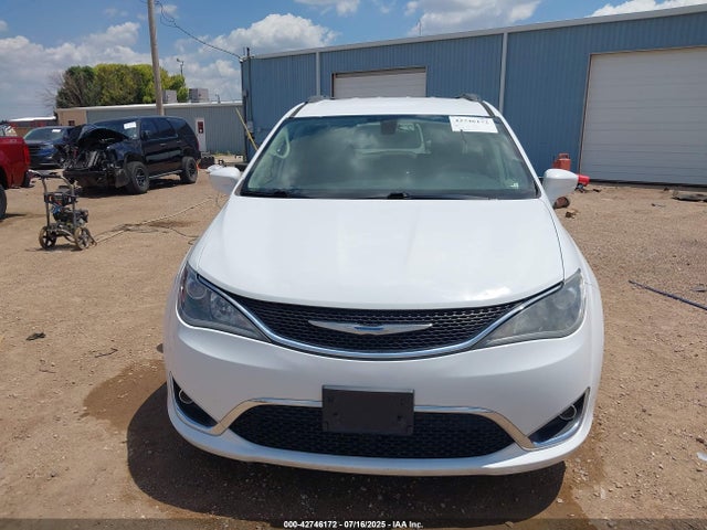 2C4RC1BGXHR729218 Chrysler Pacifica