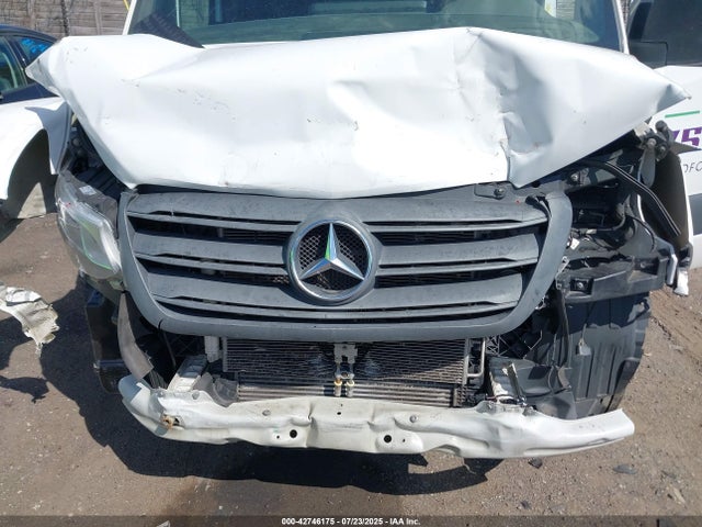 W1Y4EBHY0LT037749 Mercedes-Benz om642