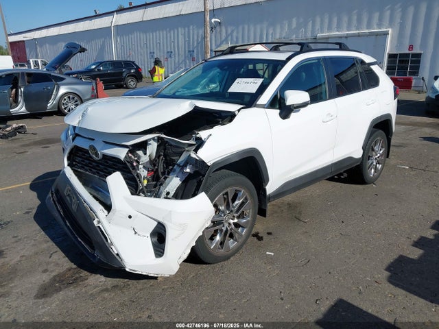 Toyota a25a-fks 2019 2T3A1RFV2KW081607 Image 2