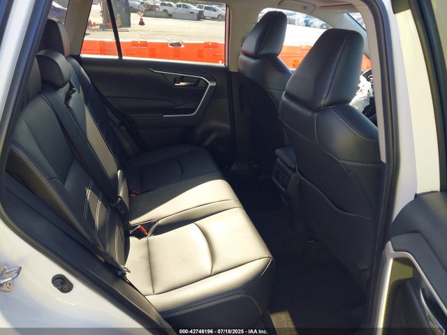 Toyota a25a-fks 2019 2T3A1RFV2KW081607 Image 8