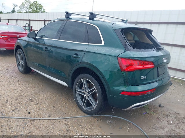 2018 AUDI Q5 WA1CNAFY4J2050465 Photo 2