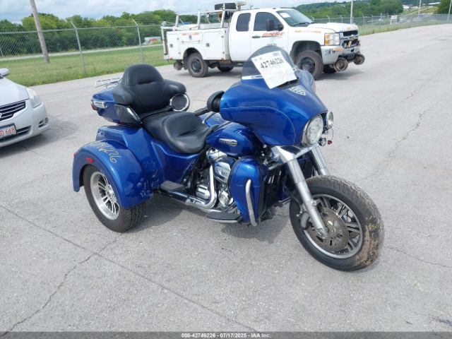 2017 HARLEY-DAVIDSON FLHTCUTG 1HD1MAD1XHB861069