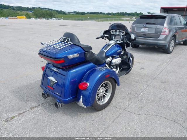 2017 HARLEY-DAVIDSON FLHTCUTG 1HD1MAD1XHB861069 Photo 3