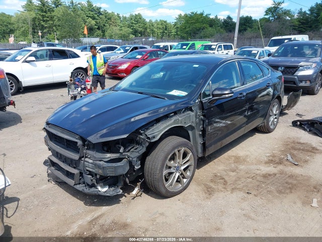 Ford 2019 2019 3FA6P0CD2KR118841 Image 2