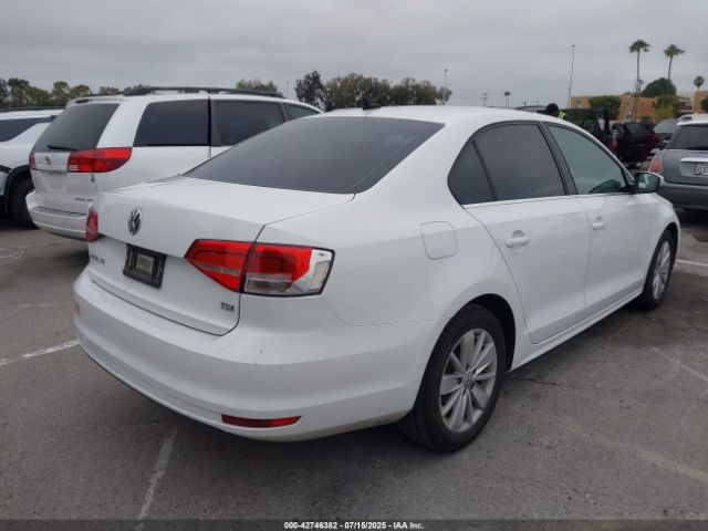 2015 VOLKSWAGEN JETTA 3VWLA7AJ5FM234051 Photo 3