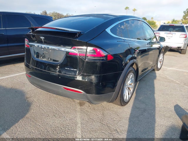 Tesla MODEL X 2020 5YJXCBE21LF283025 Image 4