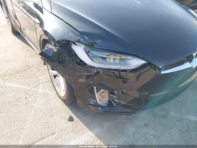 Tesla MODEL X 2020 5YJXCBE21LF283025 Image 6