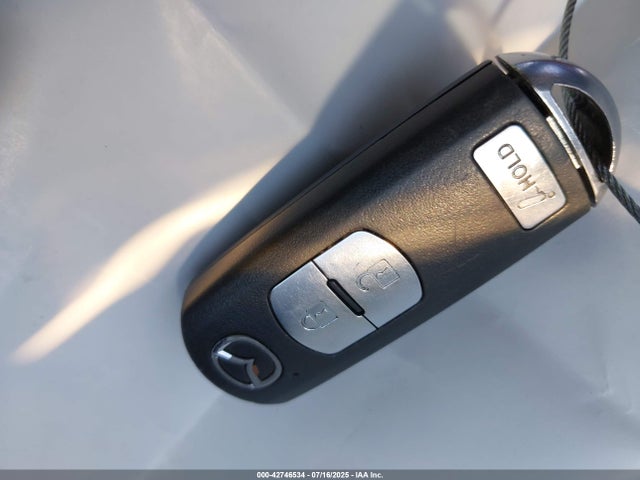 3MZBM1K71GM246475 Mazda pe