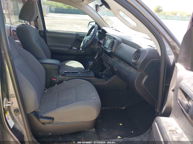 5TFAX5GN4JX118687 Toyota 2tr-fe