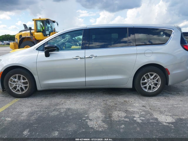 Продаж на аукціоні авто 2024 Chrysler Pacifica Touring L, vin: 2C4RC1BGXRR123323, номер лоту: 42746606