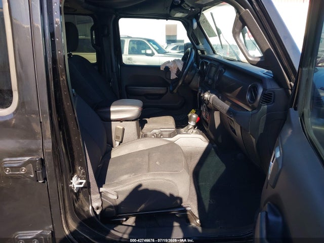 1C4HJXDN3JW296399 Jeep 2018