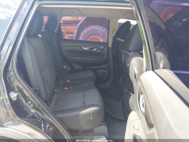 KNMAT2MV4JP528842 Nissan Rogue