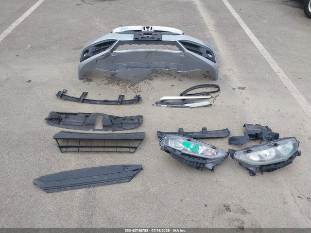 Honda l15b7 2016 19XFC1F71GE024806 Image 12