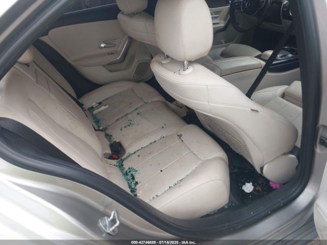 2019 MERCEDES-BENZ A 220 WDD3G4EB4KW020915 Photo 7