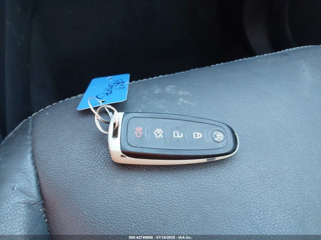 2016 Ford C-max Energi Sel მანქანა იყიდება აუქციონზე, vin: 1FADP5CU7GL114861, აუქციონის ნომერი: 42746998