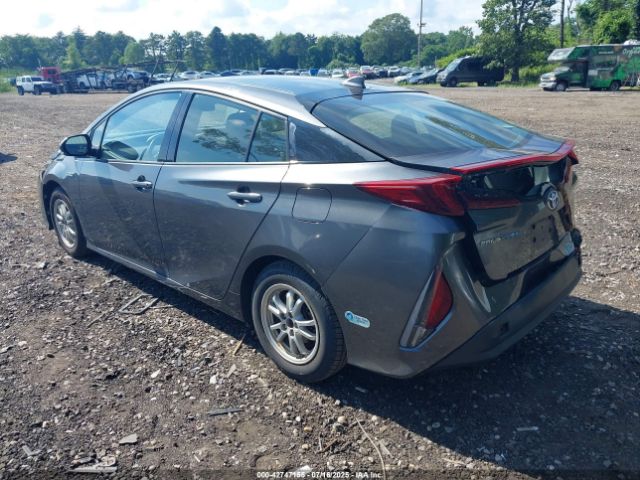 2017 TOYOTA PRIUS PRIME JTDKARFP2H3039357 Photo 2