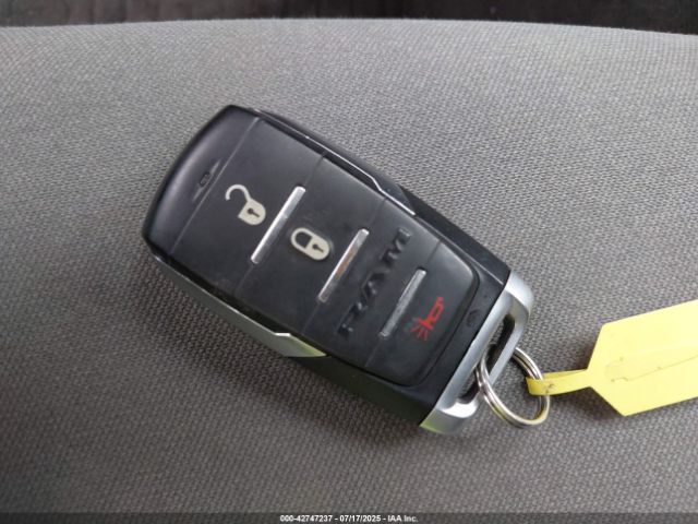 2022 RAM 1500 1C6SRFBT0NN179909 Photo 10