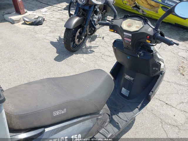 L5YTCKPU6N1154280 Znen Prestige 150 2022