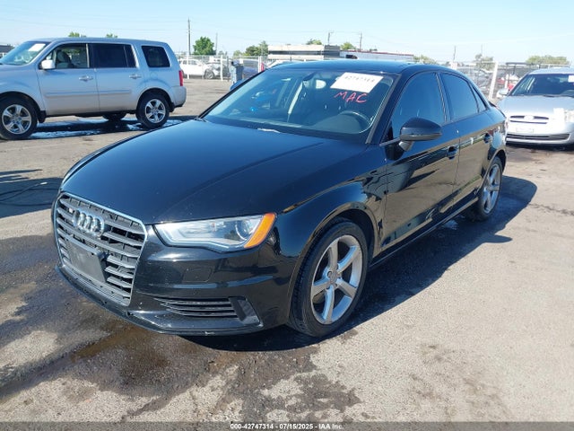 2015 AUDI A3 WAUBFGFF4F1007982 Photo 1