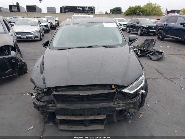 Ford 2.0l 4v atk hev 2018 3FA6P0PU0JR110942 Image 13