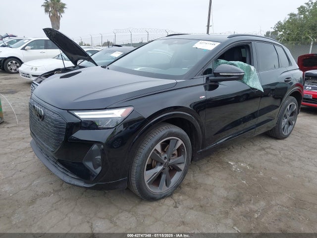 2024 AUDI Q4 E-TRON WA1K2BFZ7RP018823 Photo 1