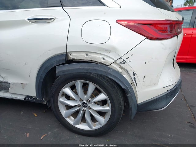 42747352 :رقم المزاد ، 3PCAJ5M10KF127370 vin ، 2019 Infiniti Qx50 Essential مزاد بيع