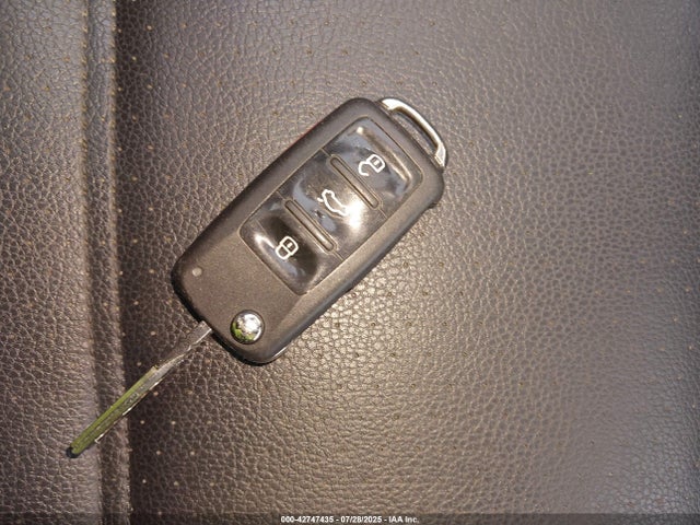 3VWDB7AJXJM236405 Volkswagen 1.4 tsi