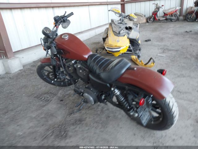 2017 HARLEY-DAVIDSON XL883 1HD4LE214HC426665 Photo 2
