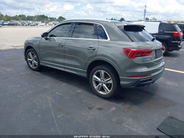 2020 AUDI Q3 WA1DECF34L1078845 Photo 2