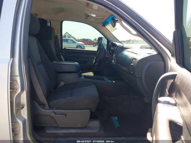 1GC1KXC82EF139303 Chevrolet lml