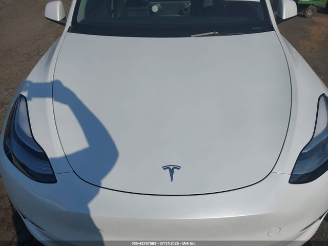 2023 TESLA MODEL Y 7SAYGDEE2PA072212 Photo 9