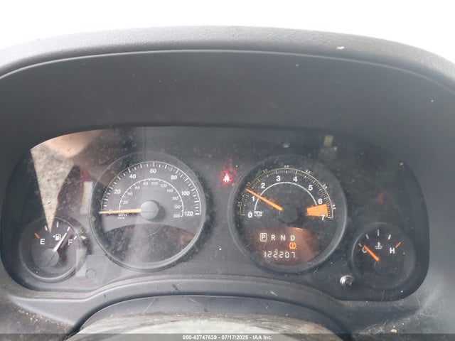 1C4NJRFB1ED809572 Jeep 2014