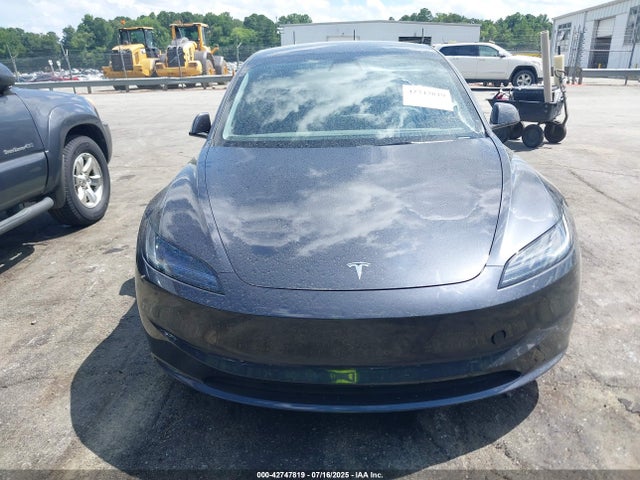 42747819 :رقم المزاد ، 5YJ3E1EB6SF924798 vin ، 2025 Tesla Model 3 Long Range All-wheel Drive مزاد بيع