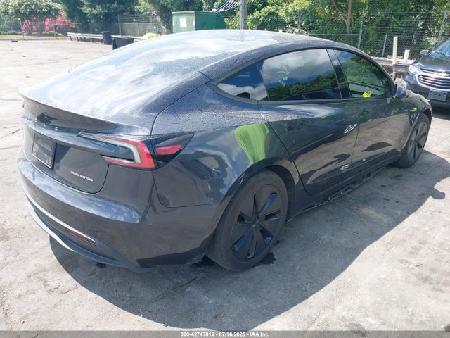 2025 TESLA MODEL 3 5YJ3E1EB6SF924798 Photo 3