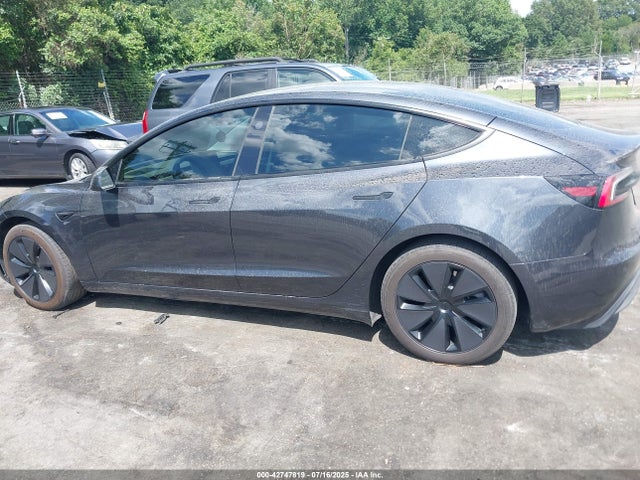 2025 TESLA MODEL 3 5YJ3E1EB6SF924798 Photo 5