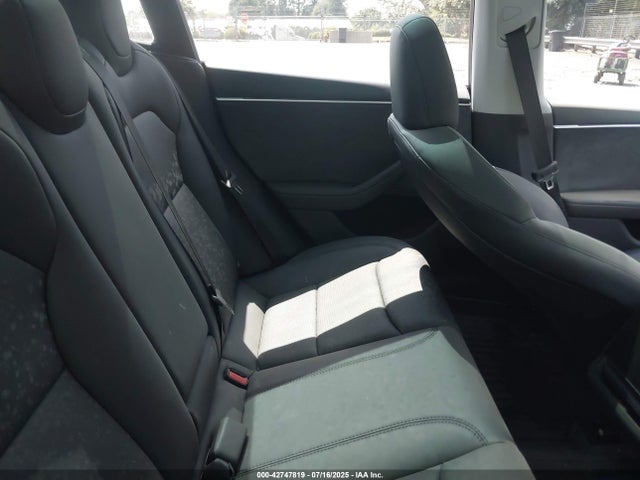2025 TESLA MODEL 3 5YJ3E1EB6SF924798 Photo 7