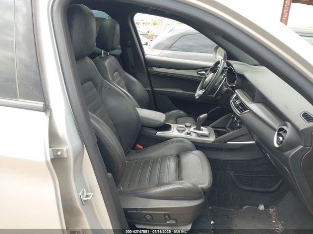 2020 ALFA ROMEO STELVIO ZASPAKBN3L7C98157 Photo 4