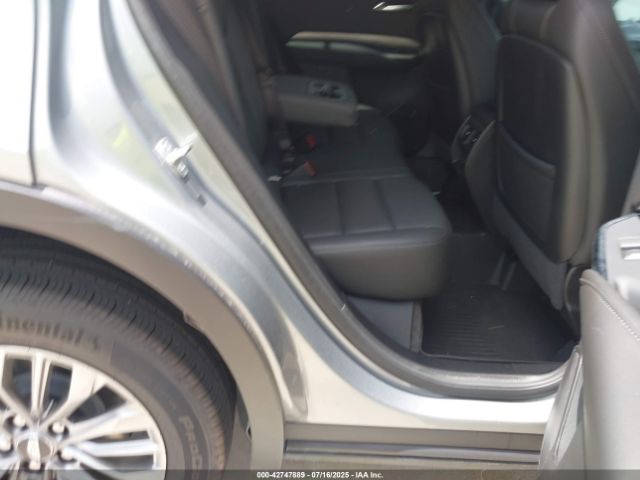 2025 CADILLAC XT4 1GYFZCR4XSF140364 Photo 7