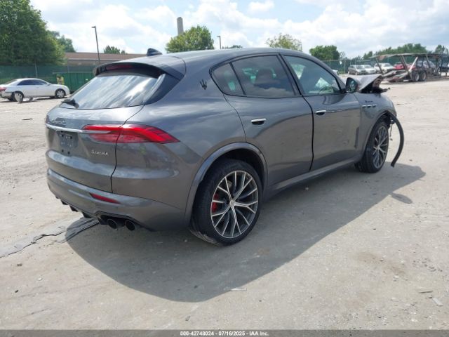 2023 MASERATI GRECALE ZN682AVM7P7437492 Photo 3