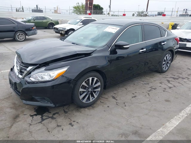 1N4AL3AP7HC143598 Nissan 2017