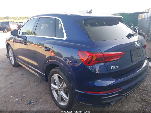 2022 AUDI Q3 WA1EECF36N1090941 Photo 2