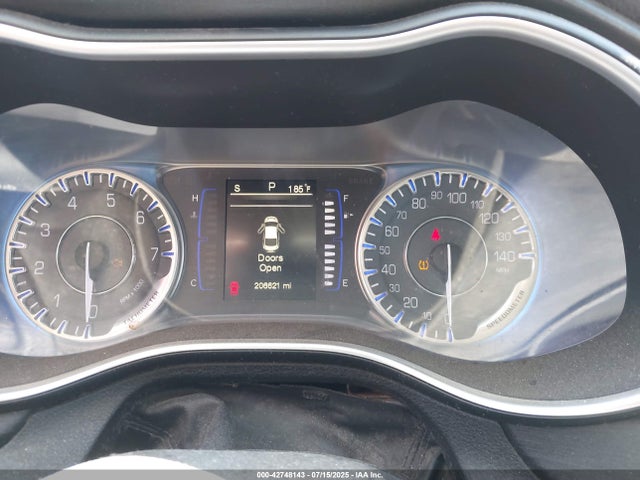 Chrysler 200 2015 1C3CCCAB5FN571358 Image 7