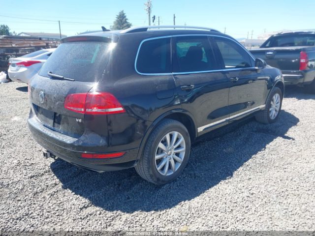 2011 VOLKSWAGEN TOUAREG WVGFF9BP7BD007333 Photo 3